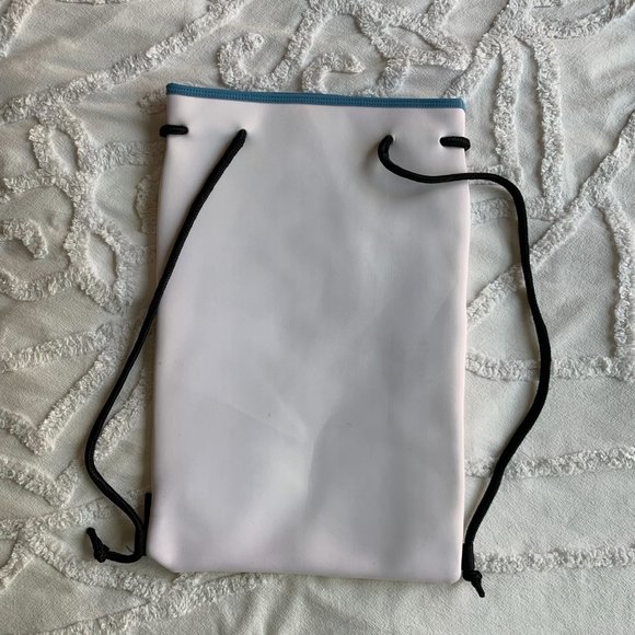 Triangl Drawstring Swimsuit Bag - Picture 2 of 3